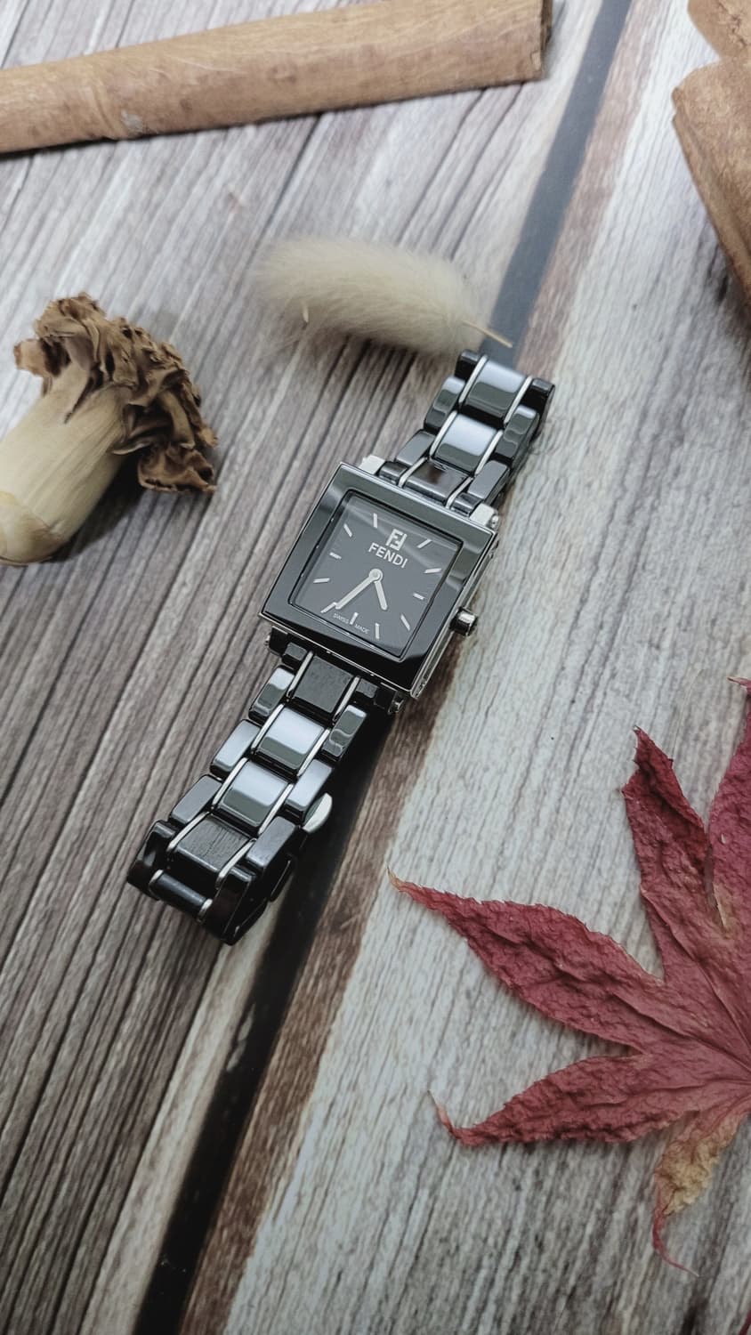 [연말세일] 정품 펜디 콰드로 세라믹 쿼츠 시계 상품이미지2