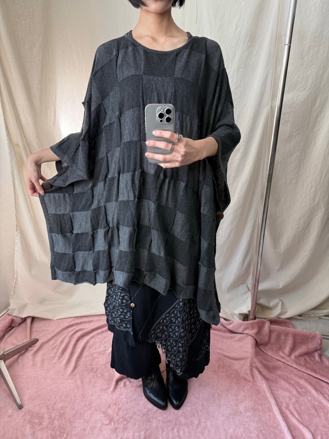 Koibito Misaki 루즈핏 니트 케이프 상품이미지3