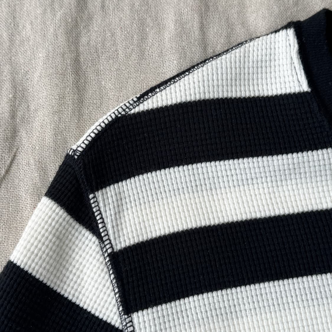 폴로랄프로렌 검흰 스트라이프 와플 슬리브 M 상품이미지4