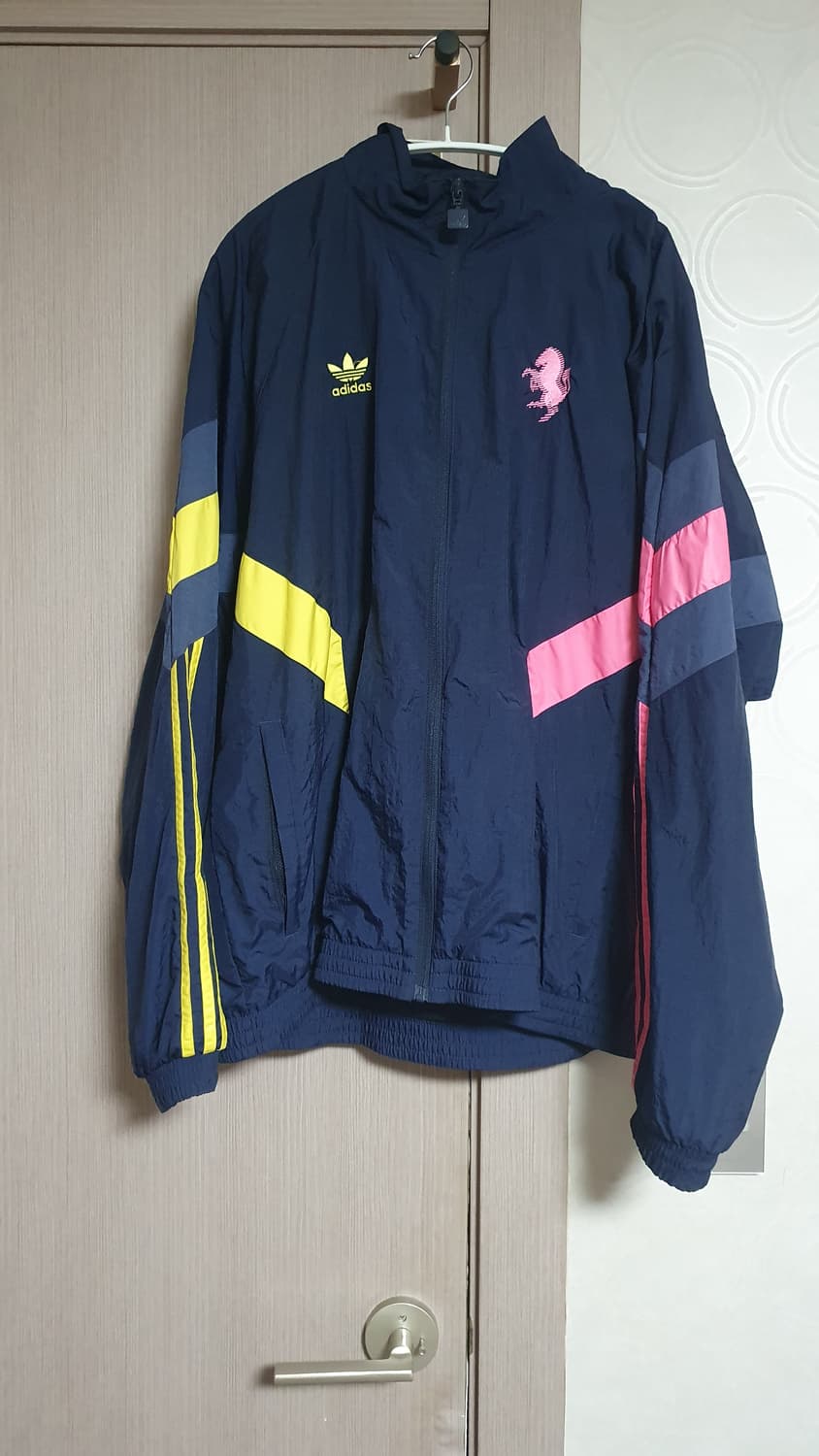 아디다스 유벤투스 바람막이 상품이미지2