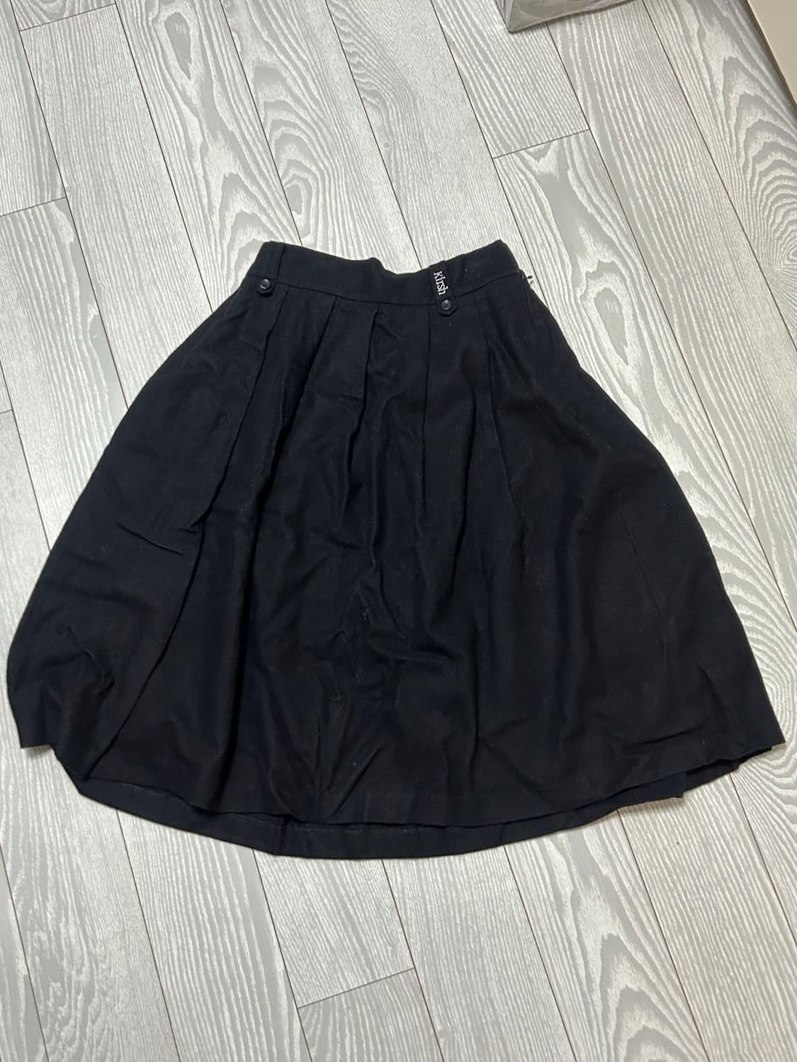 키르시 미디 플리츠 스커트 블랙 2사이즈 상품이미지3