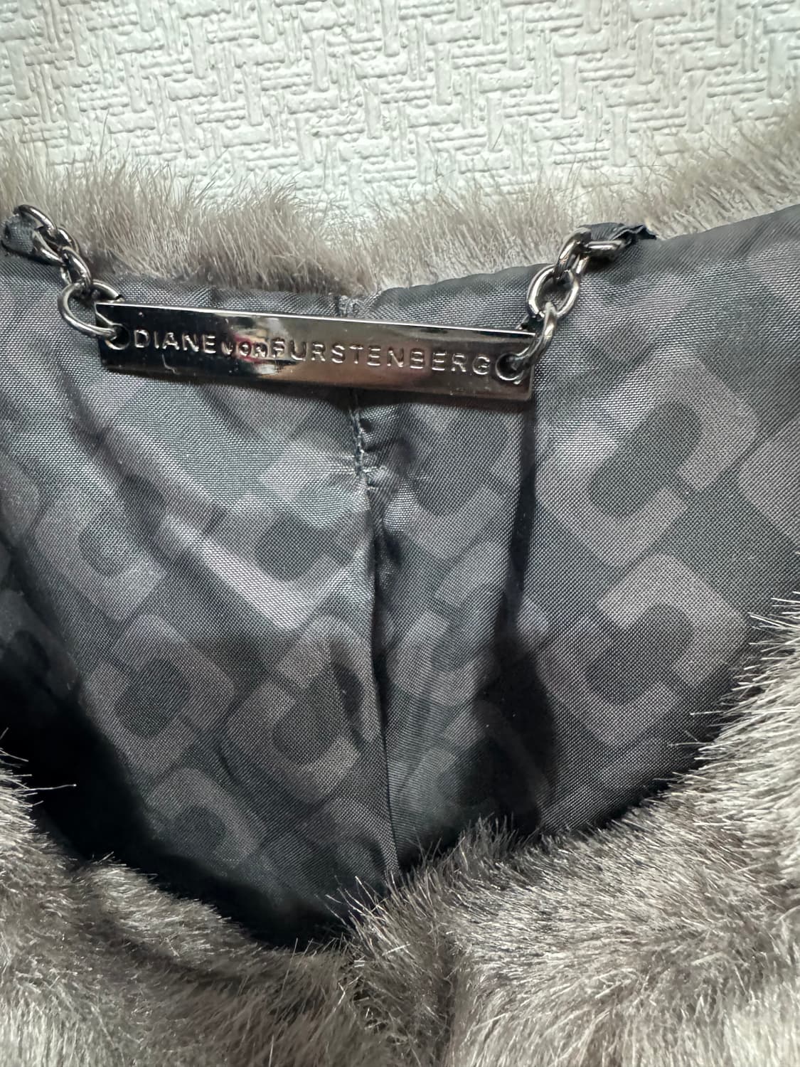 DVF다이앤 인조모피 코트 S(S) 상품이미지5