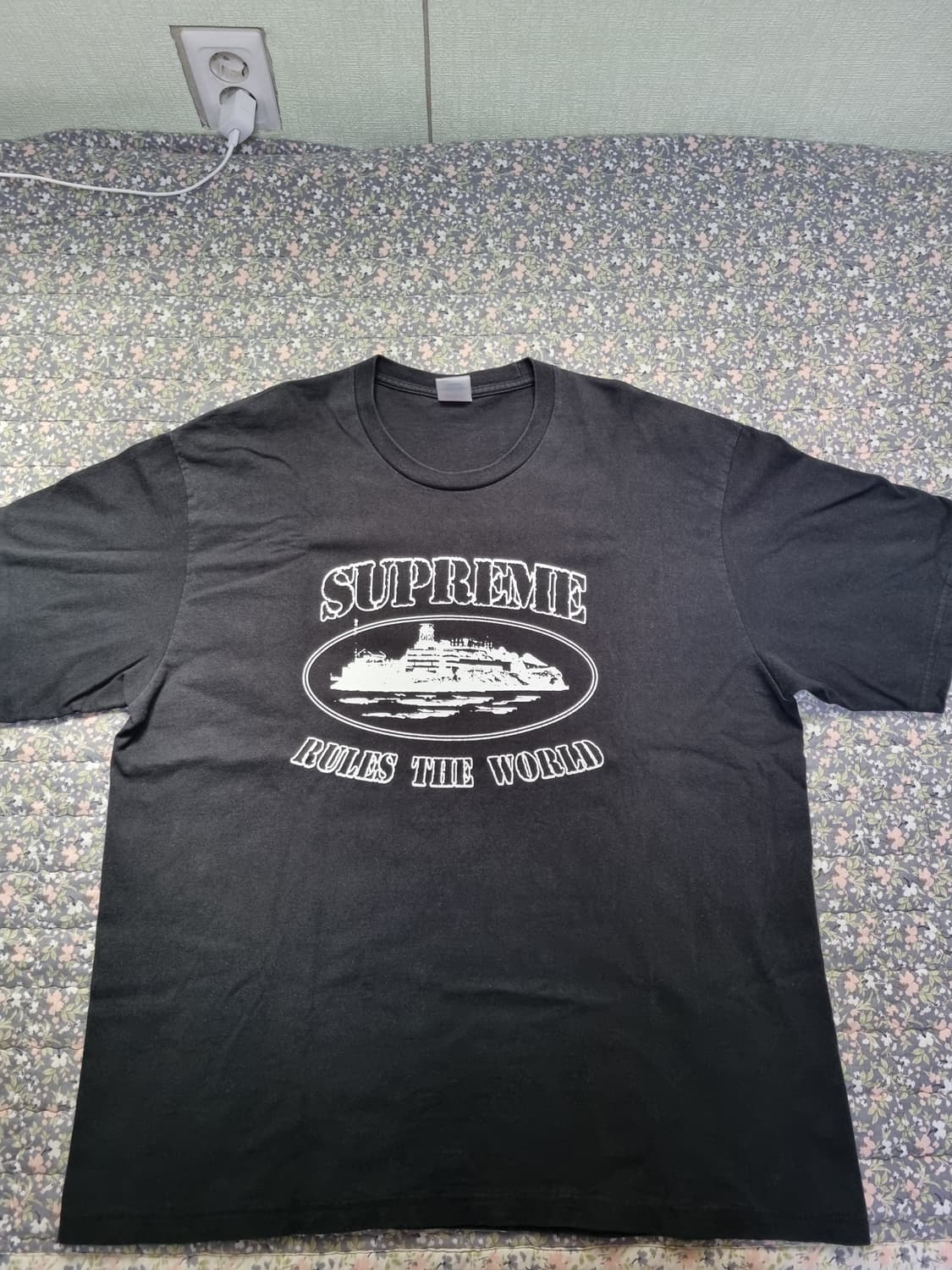 슈프림x코르테이즈 23FW 반팔티 상품이미지1