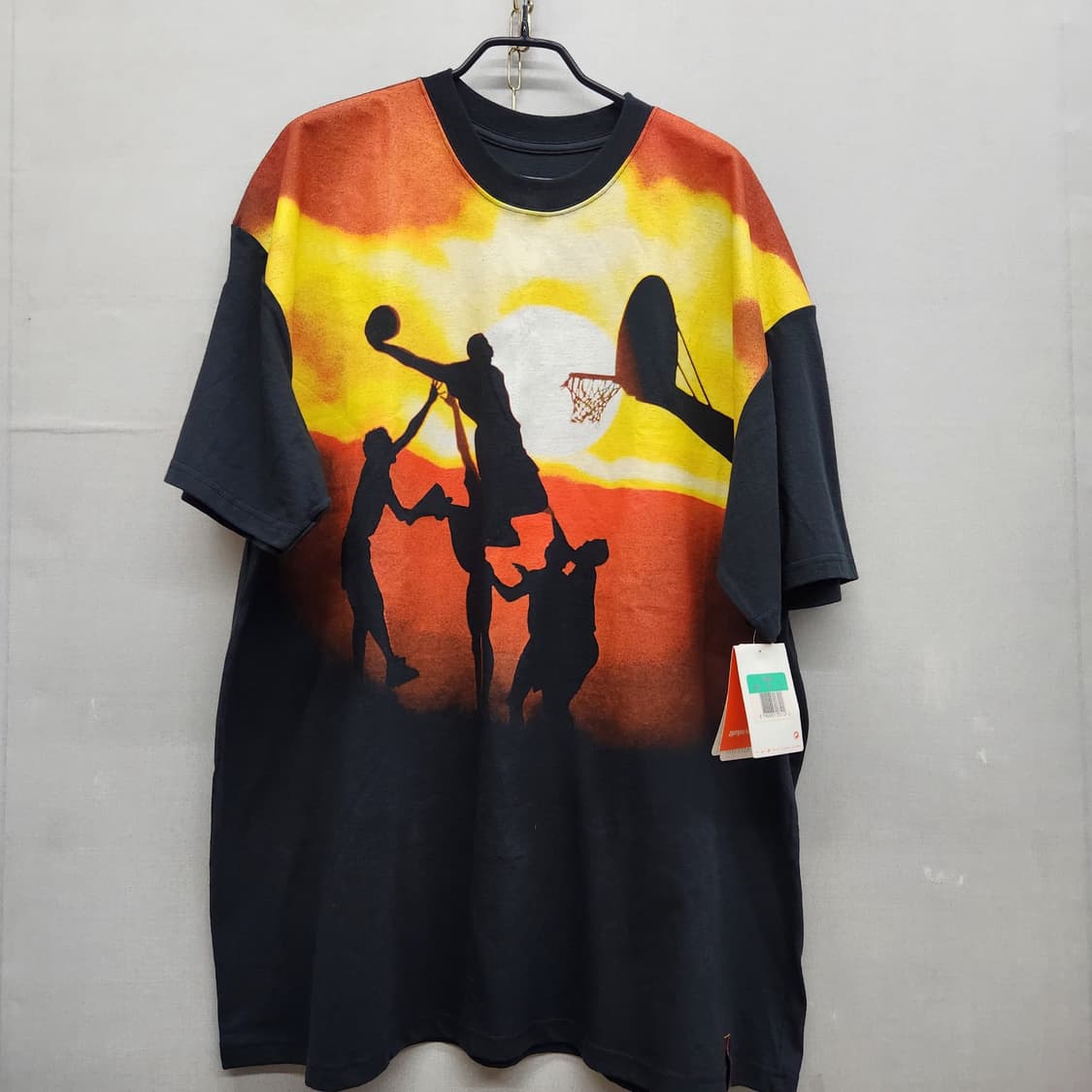 새상품) 올드스쿨 나이키 농구 그래픽 반팔티 XL(2XL) 상품이미지1