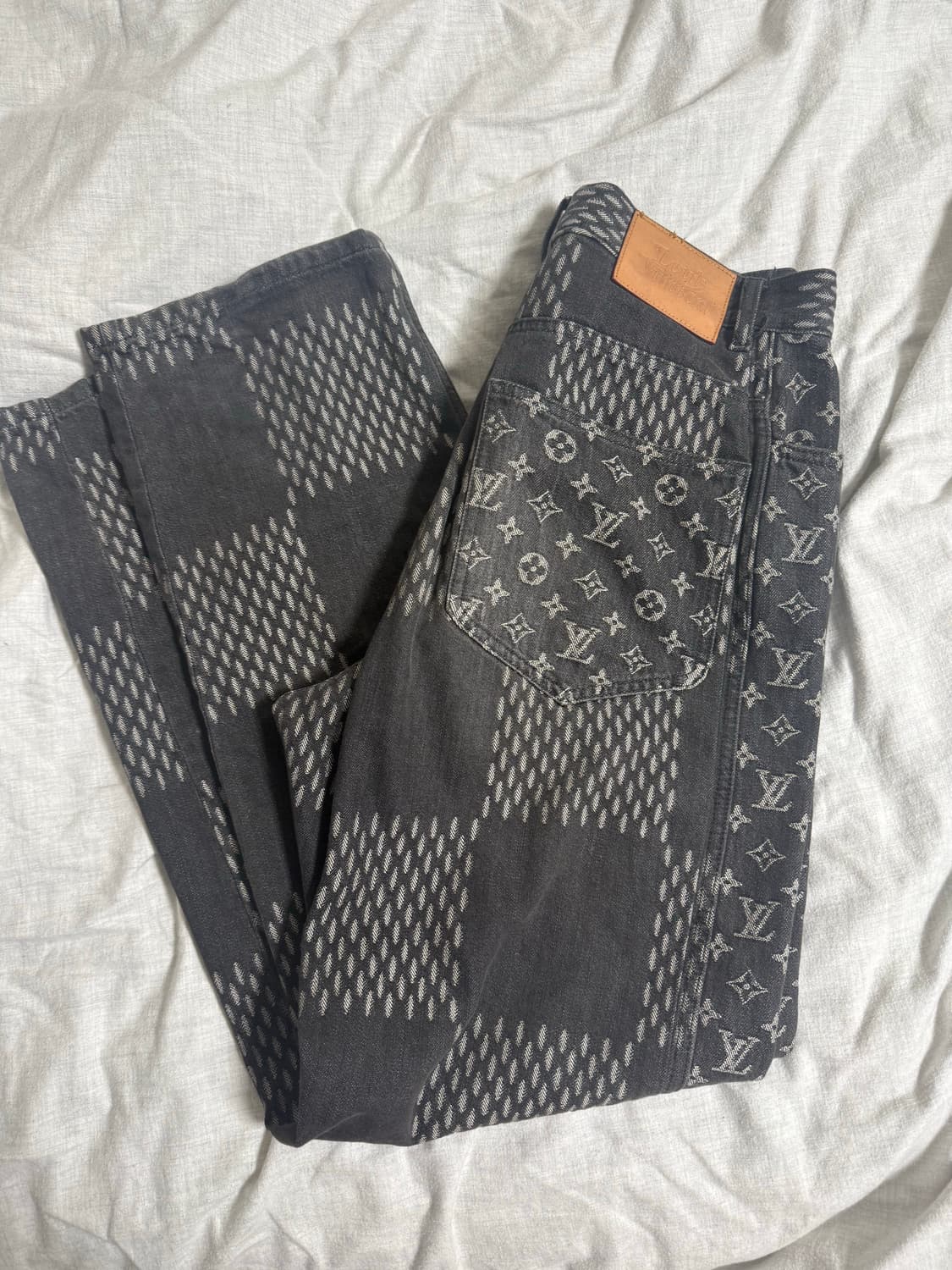 루이비통 Louis Vuitton 니고 신상 모노그램 LV 데님 상품이미지3