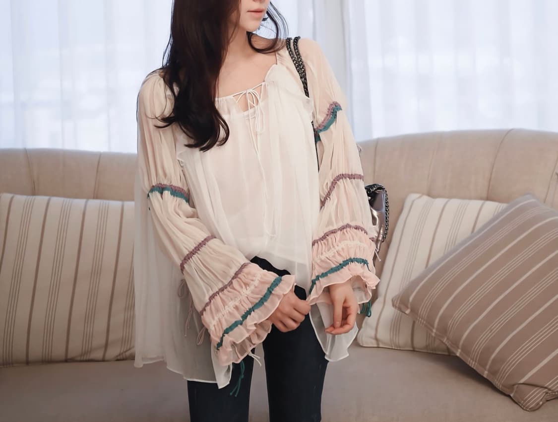 끌로에st. 러플 시폰 블라우스 상품이미지1