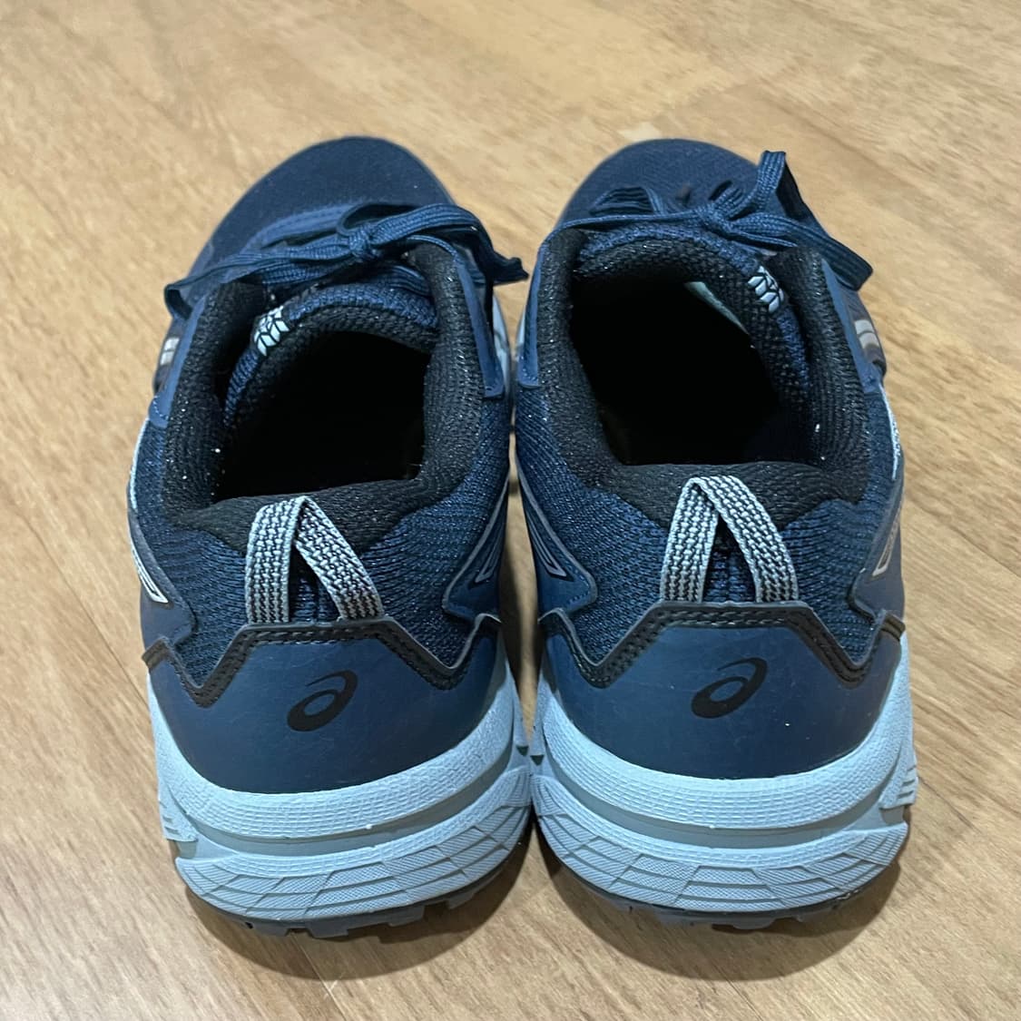 아식스 젤 벤처 8 트레일 런닝화 270 상품이미지4