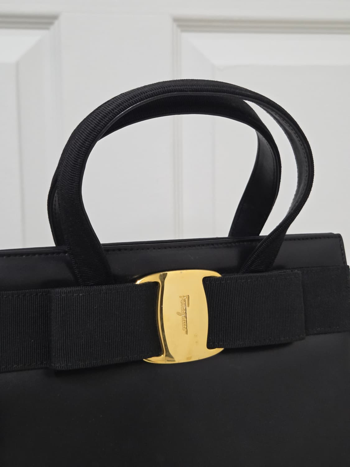 살바토레 페라가모 바라 리본 탑 핸들백 상품이미지7