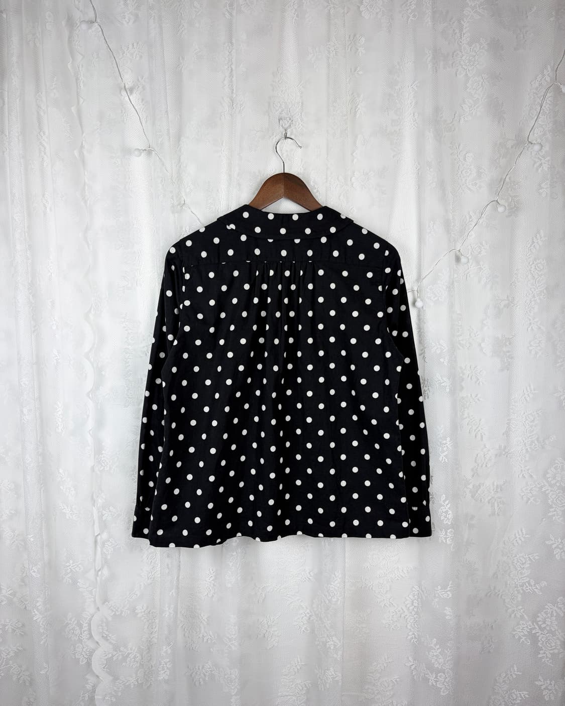 Sunny Clouds Dot Round Collar Blouse 상품이미지5
