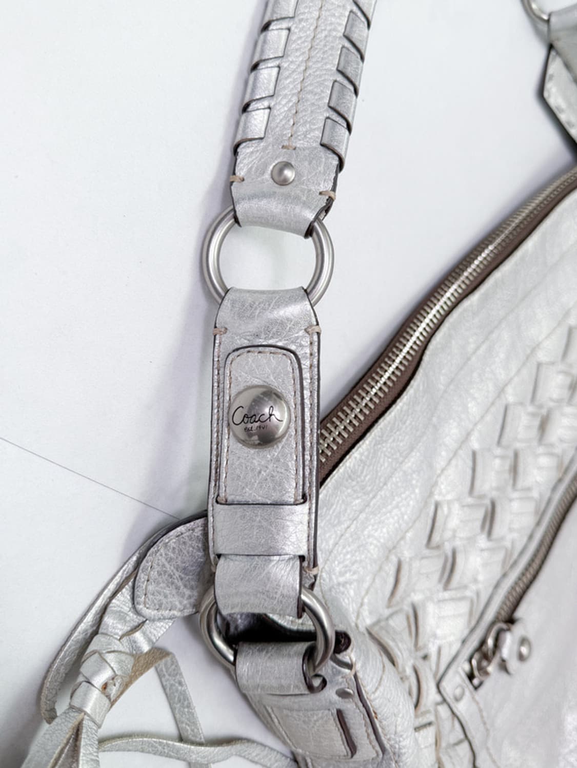 Coach silver shoulder bag 상품이미지7