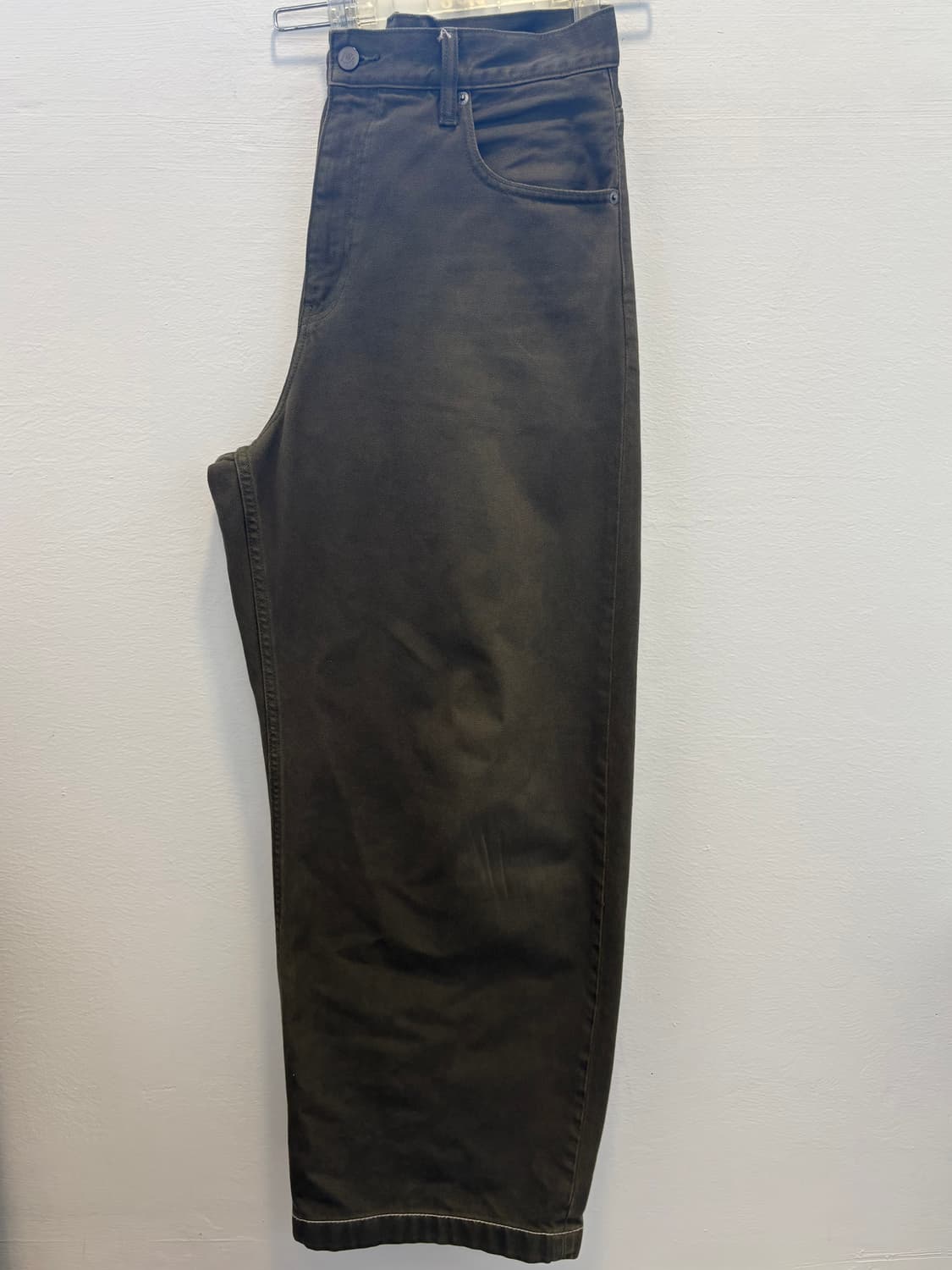 24FW 유니클로 JW앤더슨 와이드핏진 32사이즈 상품이미지2