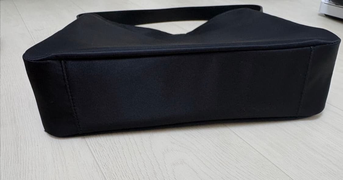 얼바닉30 나일론 호보백 상품이미지3