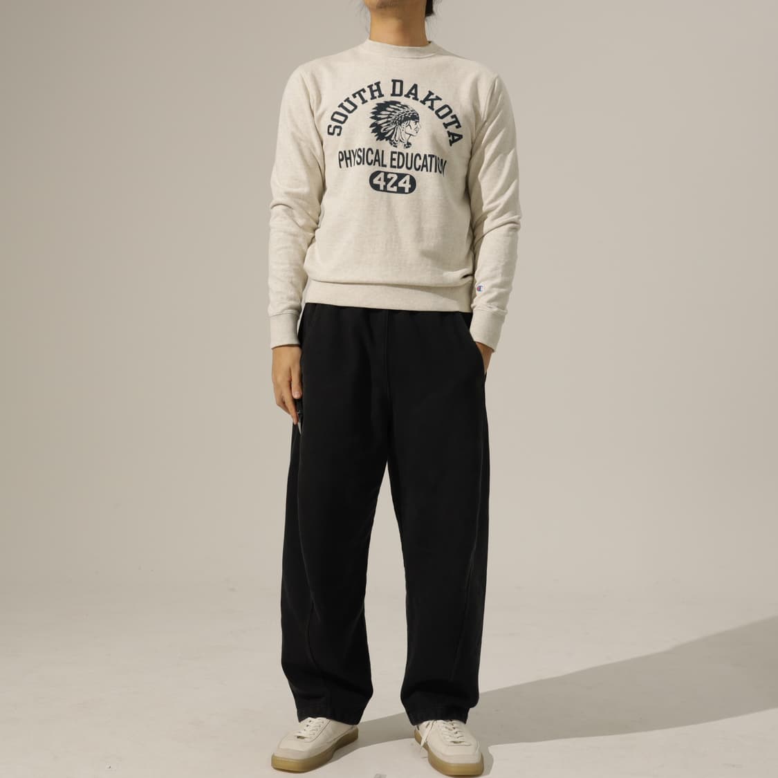 챔피온 그래픽 맨투맨 스웻 상품이미지3