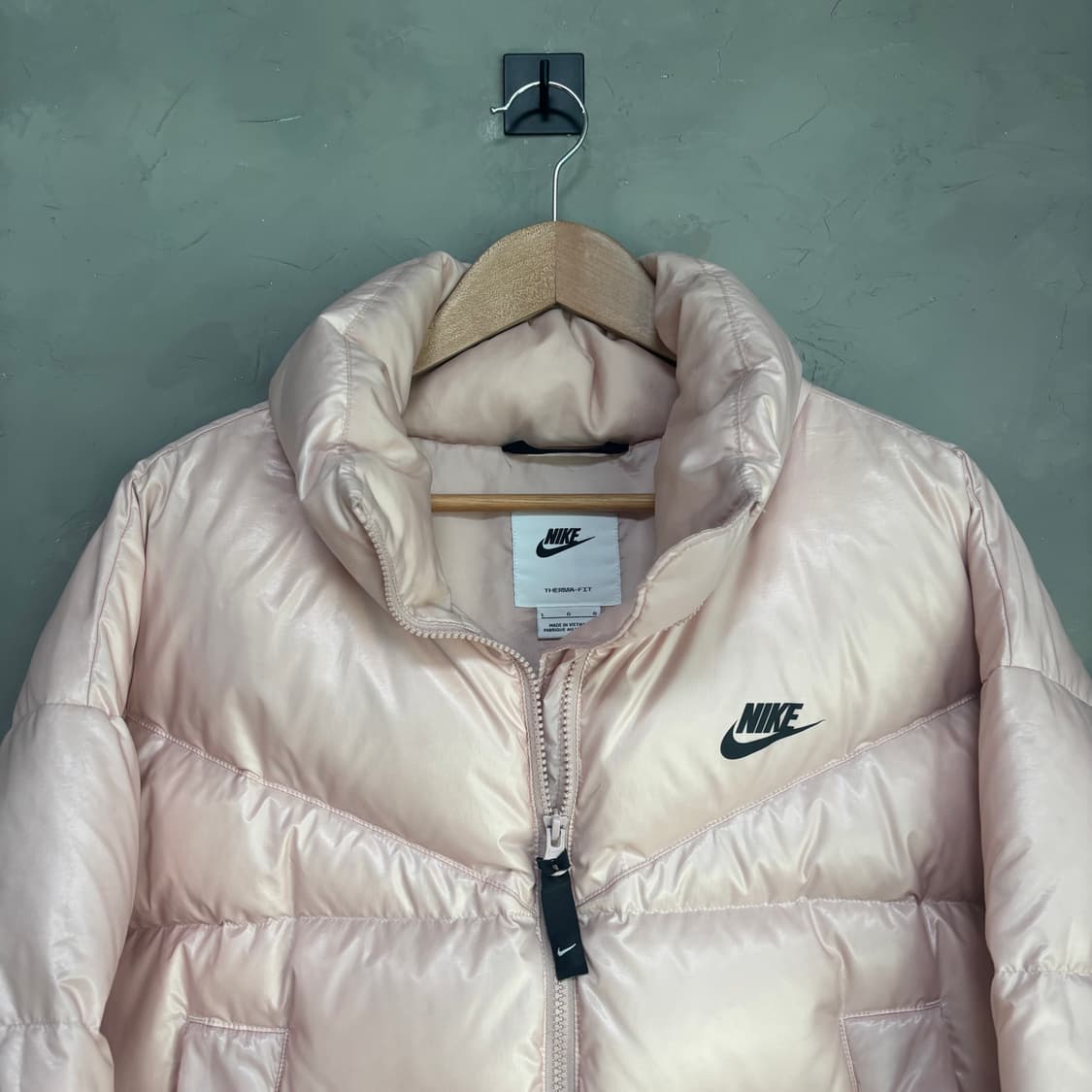 나이키 써마핏 덕다운 패딩 핑크 상품이미지2