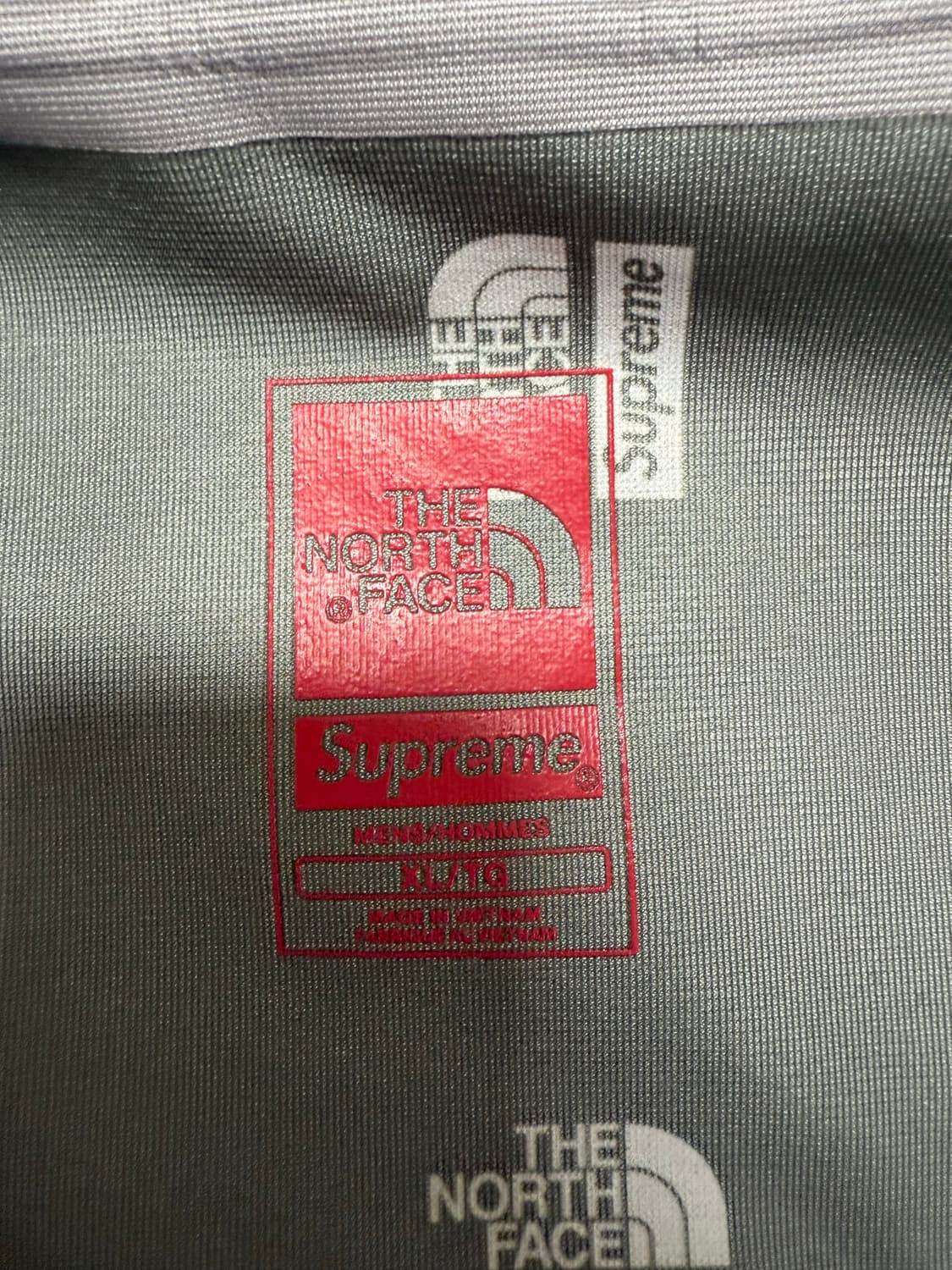 XL 슈프림 노스페이스 서밋 시리즈 마운틴 자켓 상품이미지5