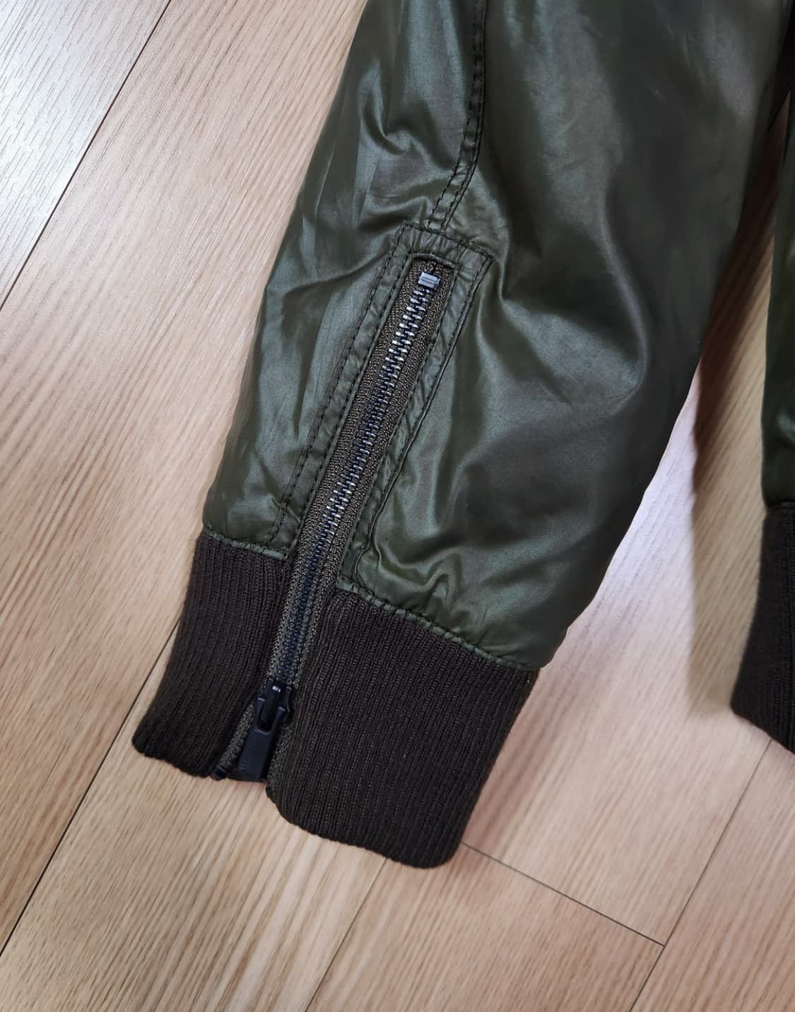 닐바렛 바이 블랫바넷 하이넥 점퍼 상품이미지7