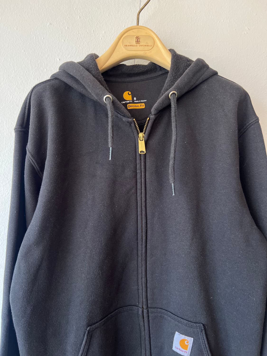 칼하트 남성 블랙 약기모 후드집업점퍼 코튼점퍼 상품이미지1