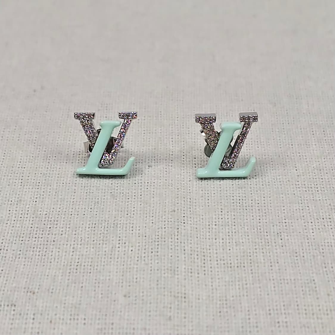 루이비통 LV 아이코닉 스위티 귀걸이 상품이미지2