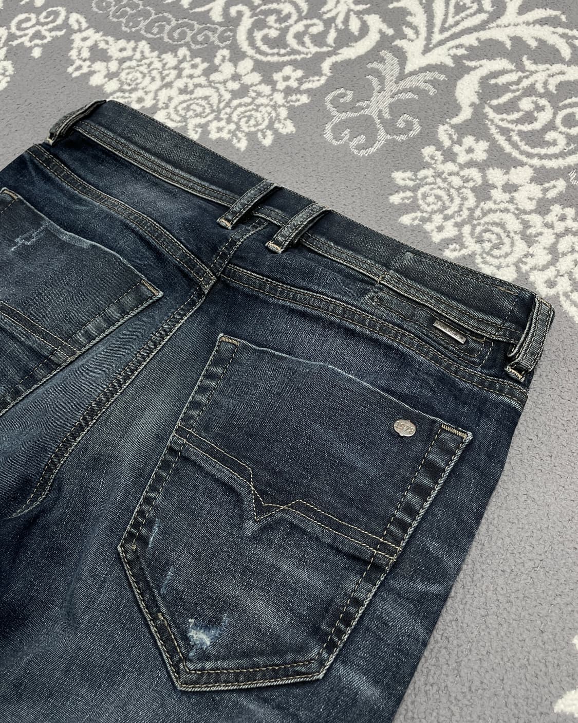 Diesel Tepphar Slim-Carrot Denim 상품이미지8