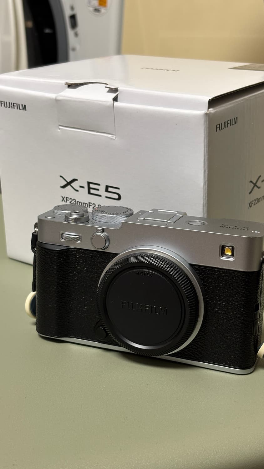 후지필름 x-e5 바디단품 실버 보증 2028년10월까지 상품이미지1
