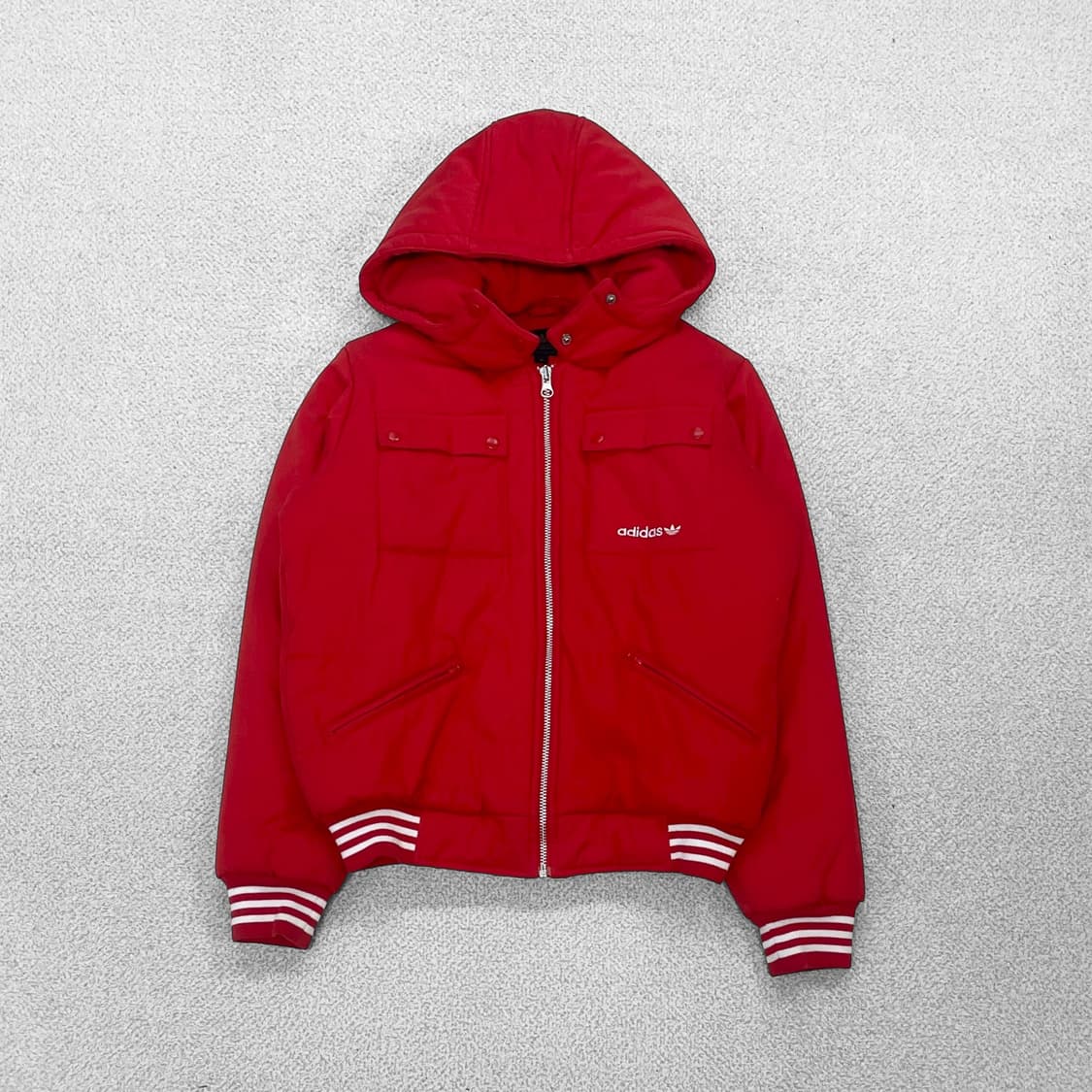 아디다스 윈터 봄버 점퍼 레드 상품이미지2