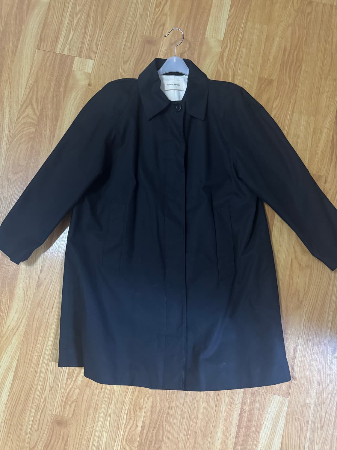 낫띵리튼 볼륨 왁스 트렌치 코트 상품이미지4