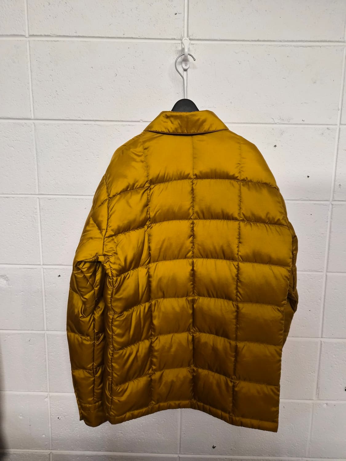 해외 L) 마모트 골드 브라운 경량패딩 셔츠 자켓 팝니다 상품이미지2