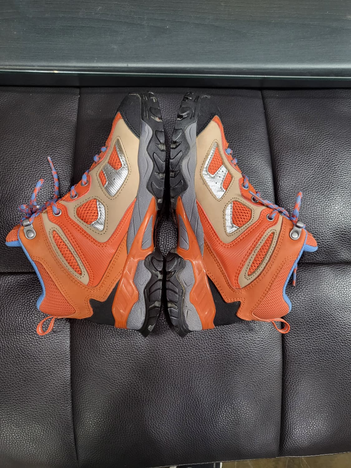 디스커버리 등산화 상품이미지2