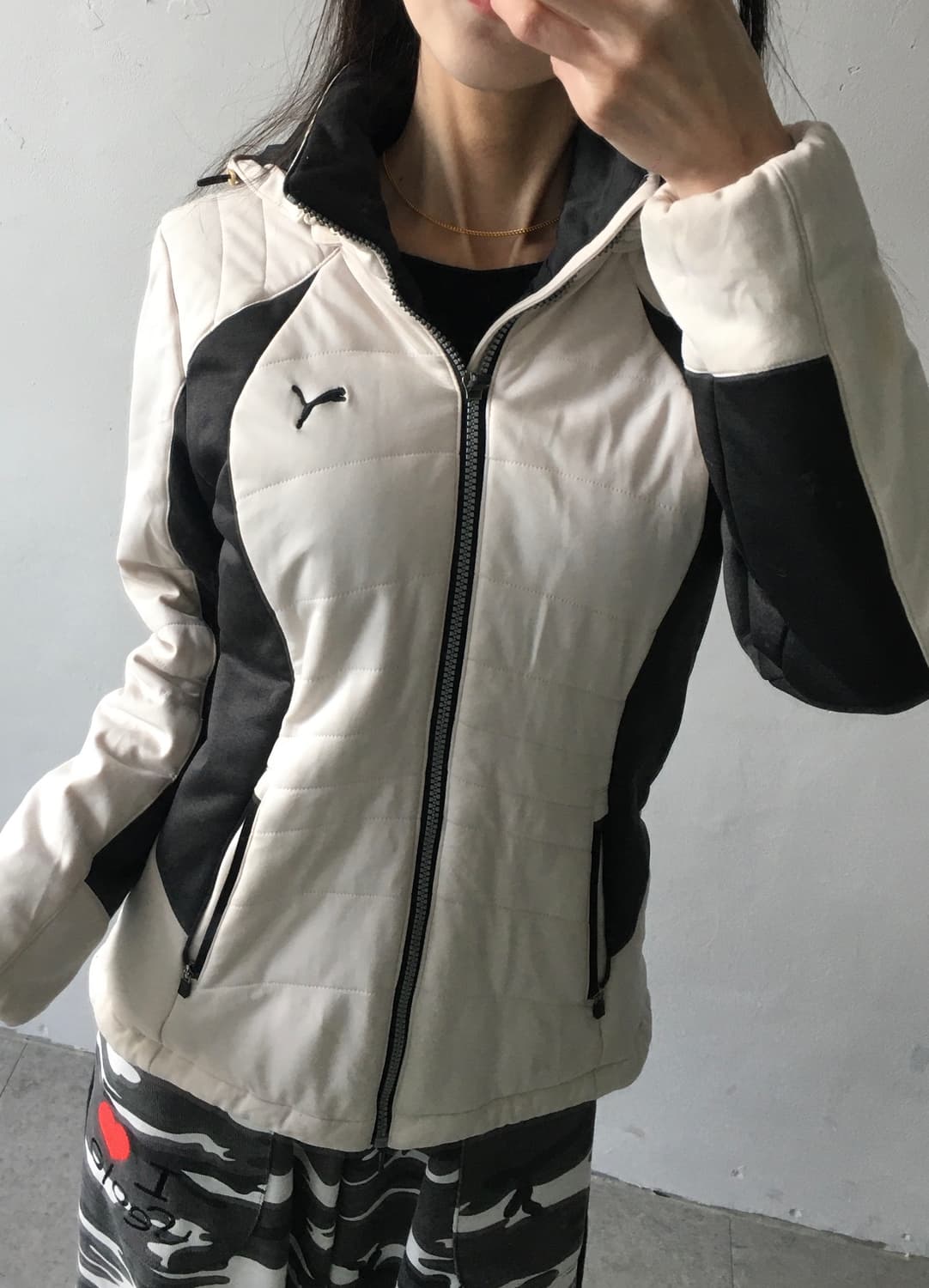 푸마 가슴로고 경량패딩 상품이미지2