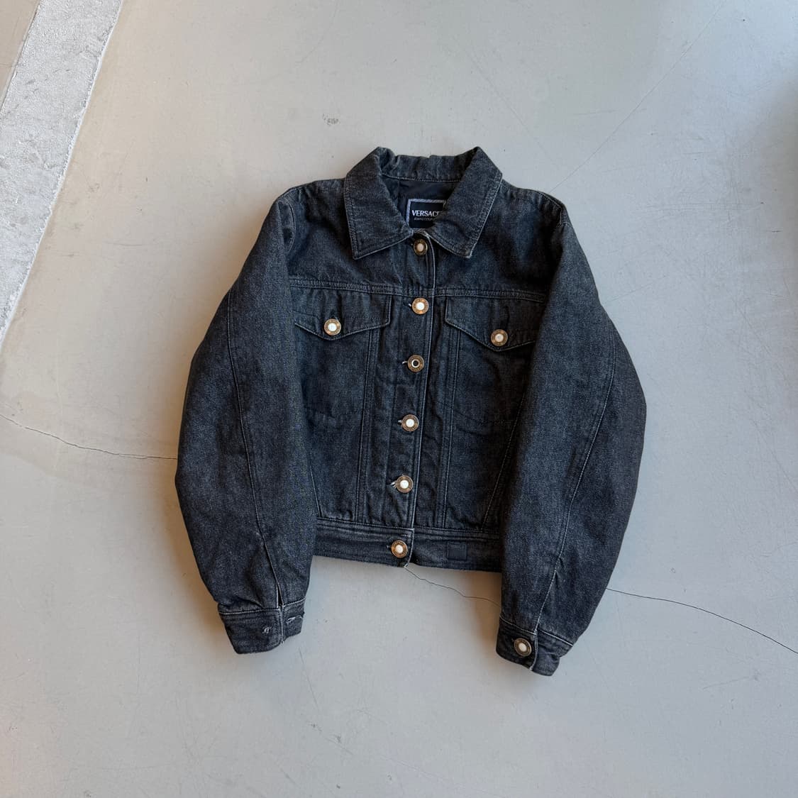 90s 베르사체 엠브로이드 트러커 자켓 상품이미지1