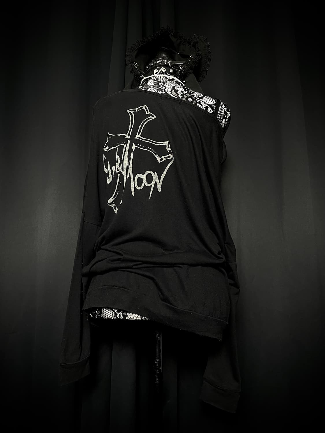 JPN 펑크 레터링 오프숄더 롱슬리브 상품이미지3