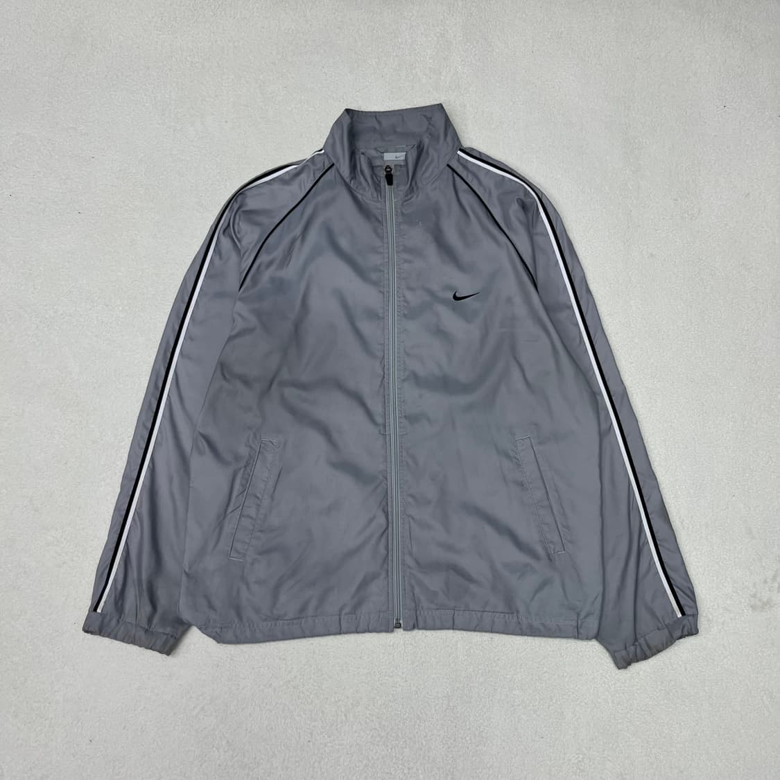 Nike gray 00‘s windbreak jacket 상품이미지4