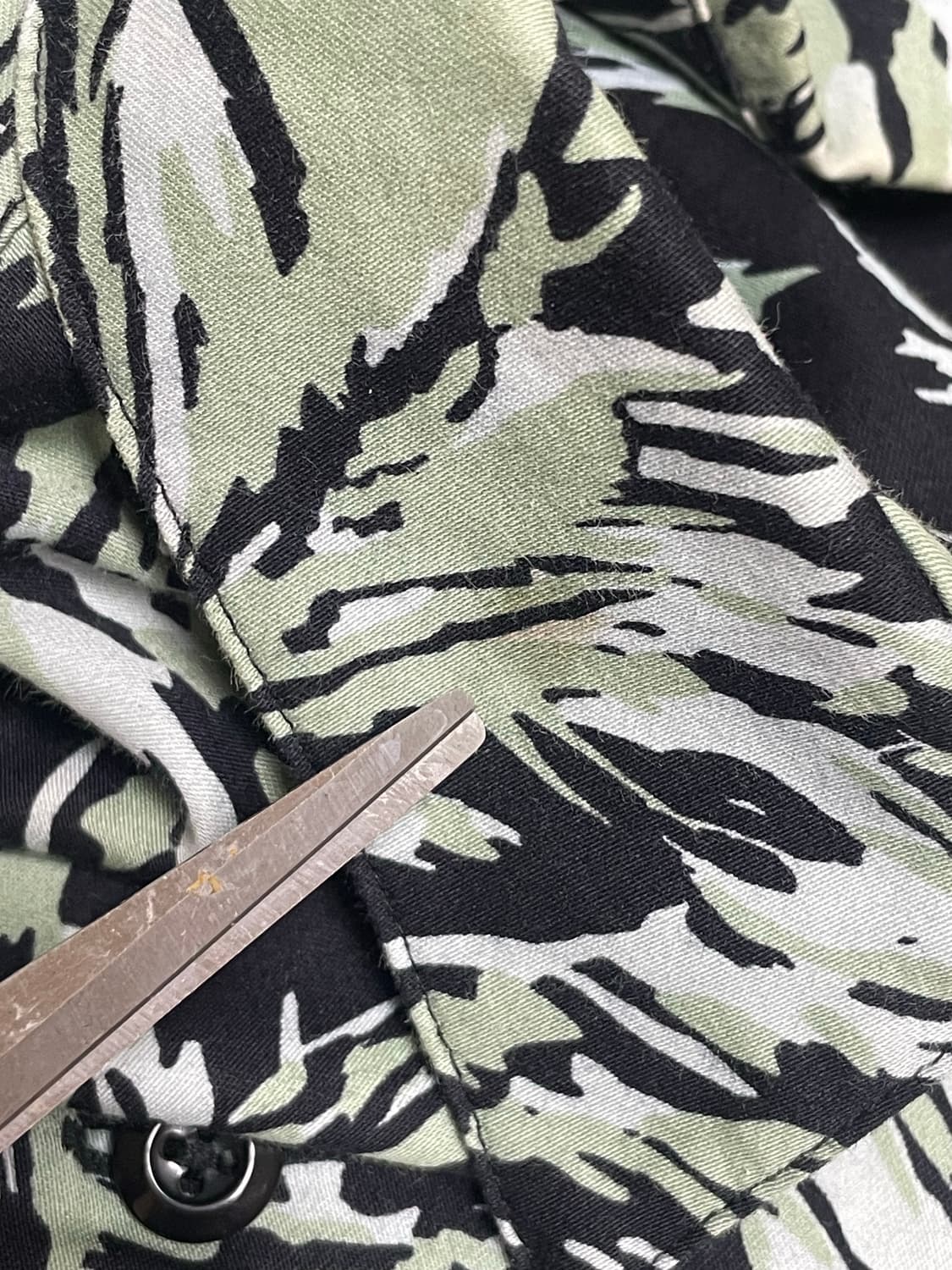 Carhartt  Hawaiian shirt XL 상품이미지5