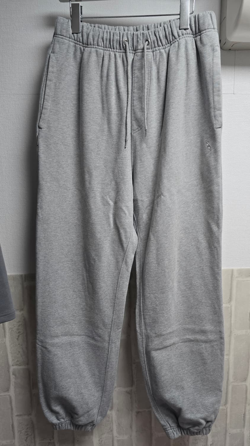 에스피오나지 쥐 자수 조거 스웻 팬츠

XL 상품이미지1