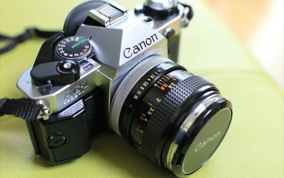 캐논 AE-1 필름 카메라 + 50mm 렌즈 상품이미지3