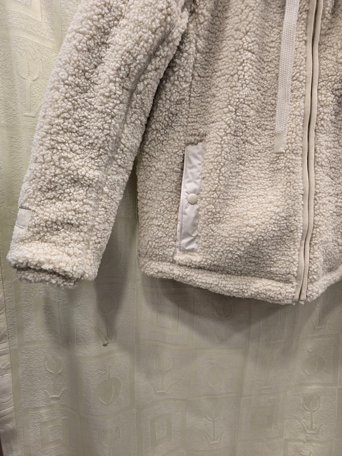 카카오프렌즈 뽀글이 후리스 M(95) 상품이미지4