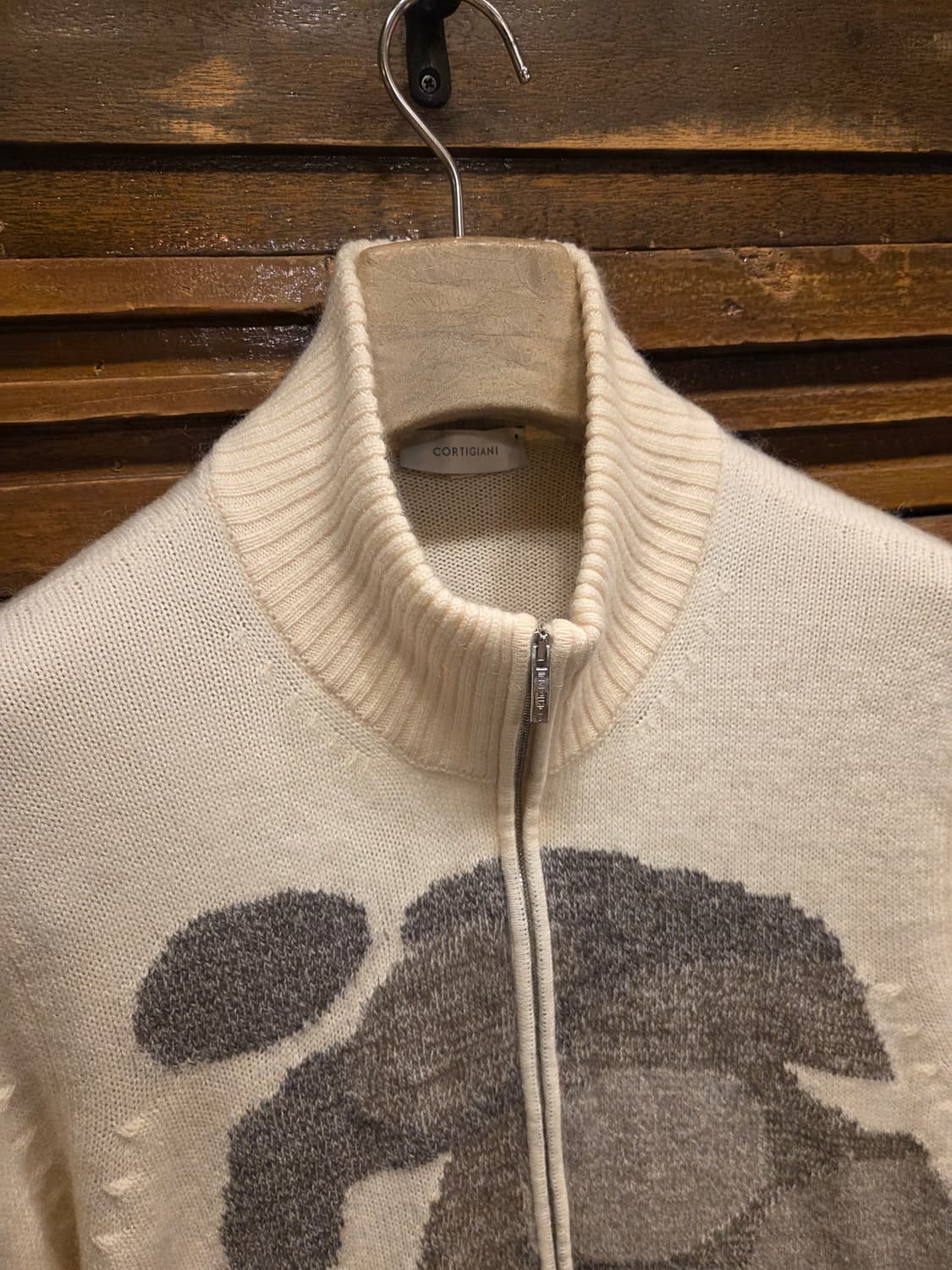 꼬르띠지아니 짚업니트 상품이미지2