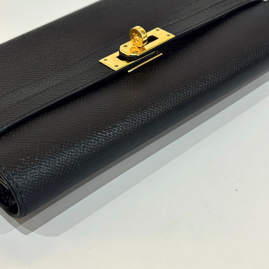 [정품] 에르메스 켈리 장지갑 블랙 골드 U각인 상품이미지3