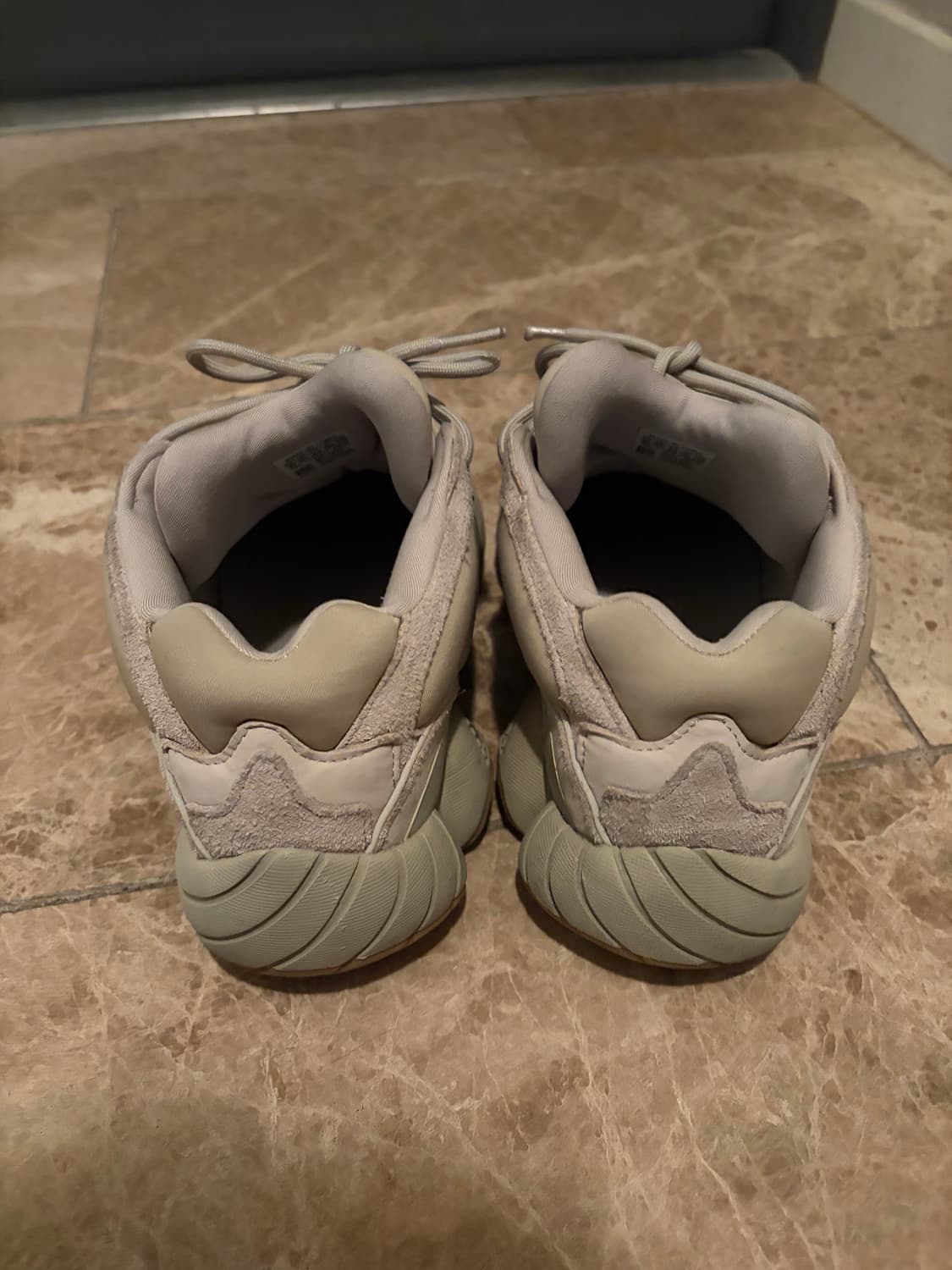 아디다스 이지 500 베이지 운동화 상품이미지3