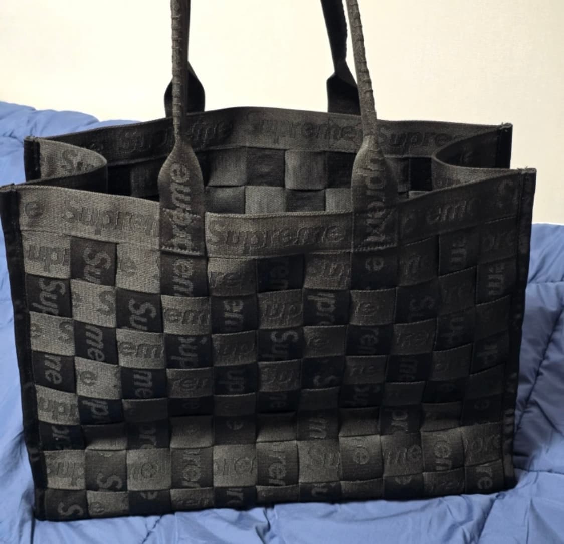 24시즌 슈프림도트백 상품이미지2