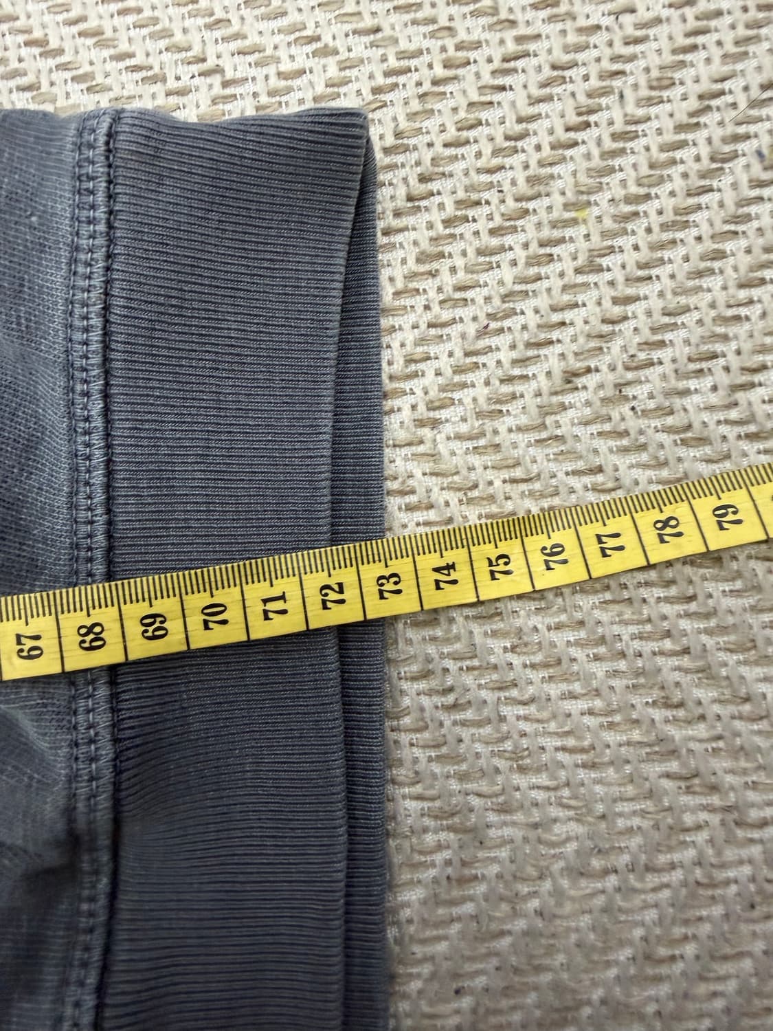 정품) 스톤아일랜드 그레이 맨투맨 L 상품이미지9