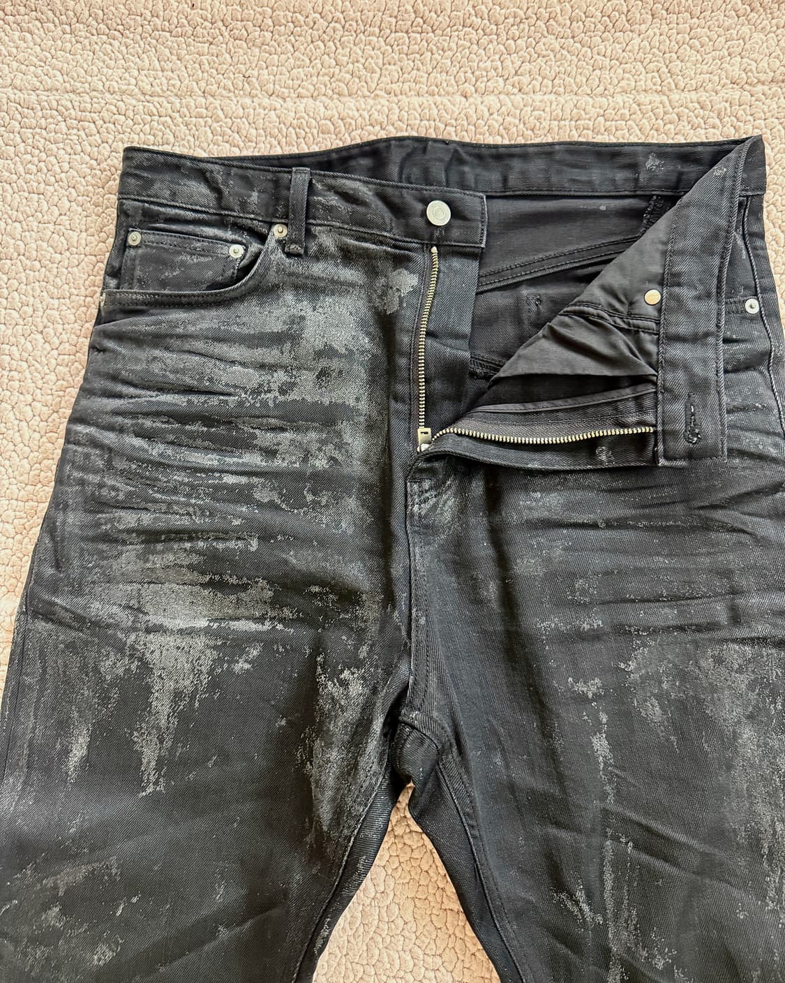 에모스탠스 클럽 펜타그램 플레어 진 샘플 제품 상품이미지4