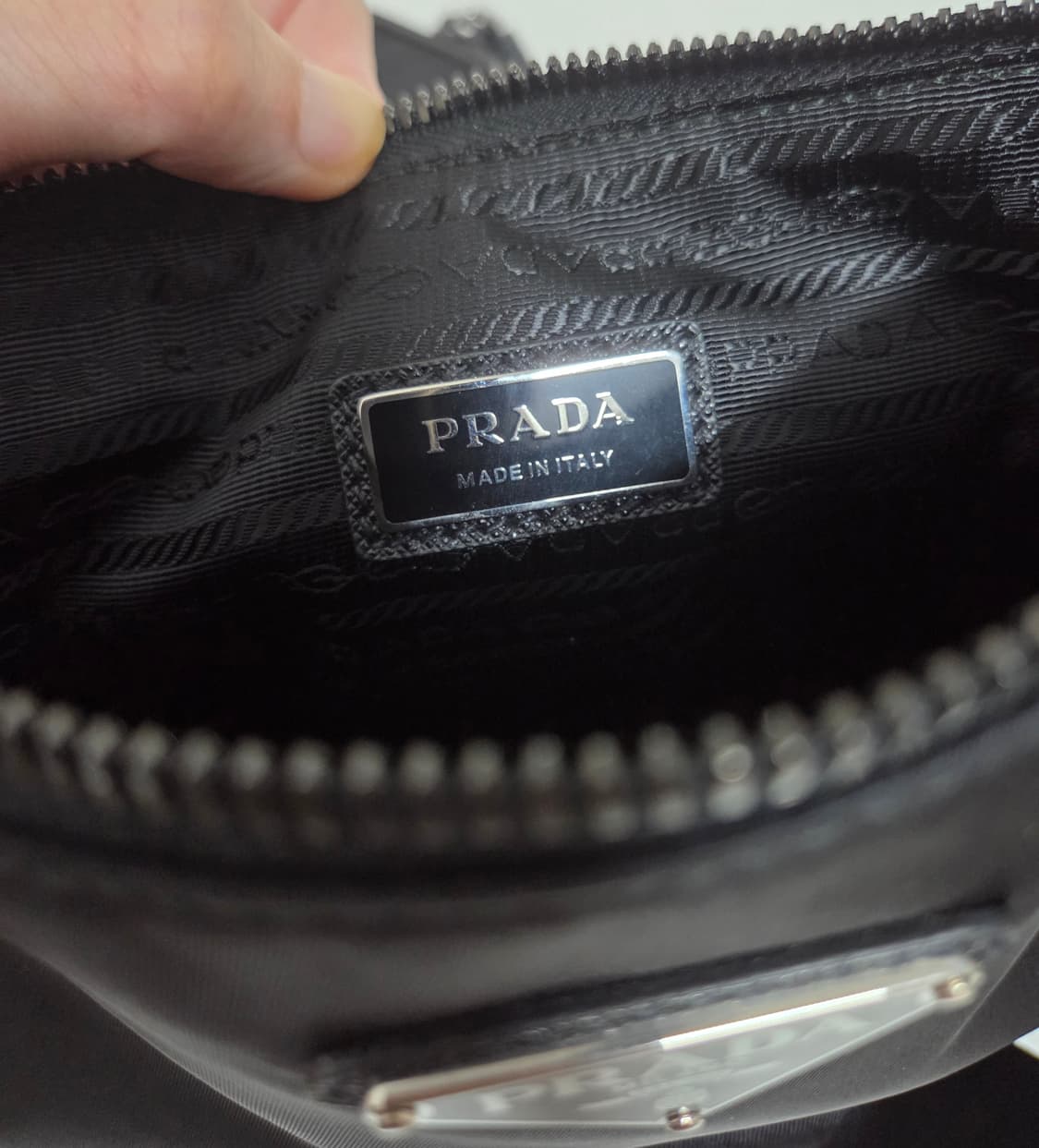 프라다 리나일론 앤 사피아노  숄더백 블랙  상품이미지9