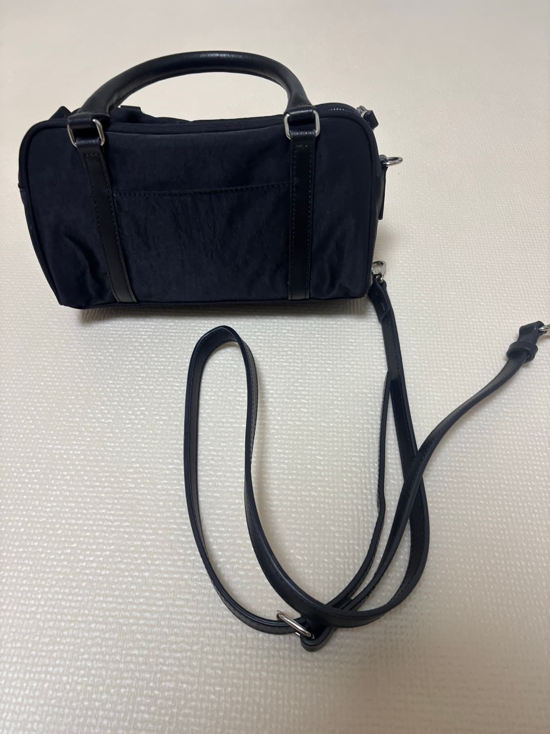 마땡킴 베이비 스포티 토트백 블랙 가방 상품이미지4