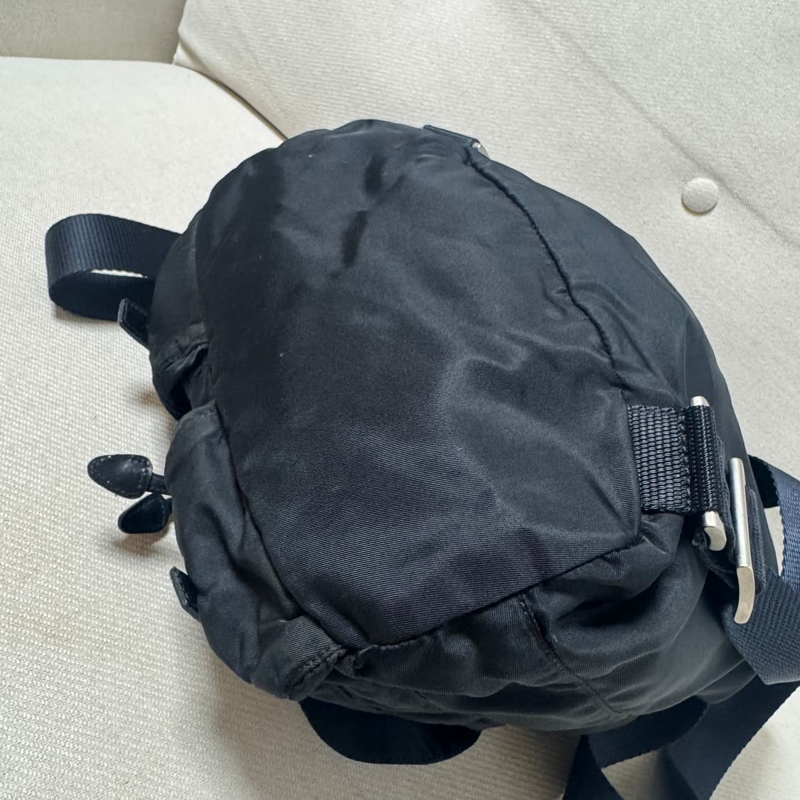 프라다 벨라 백팩 스몰 상품이미지4