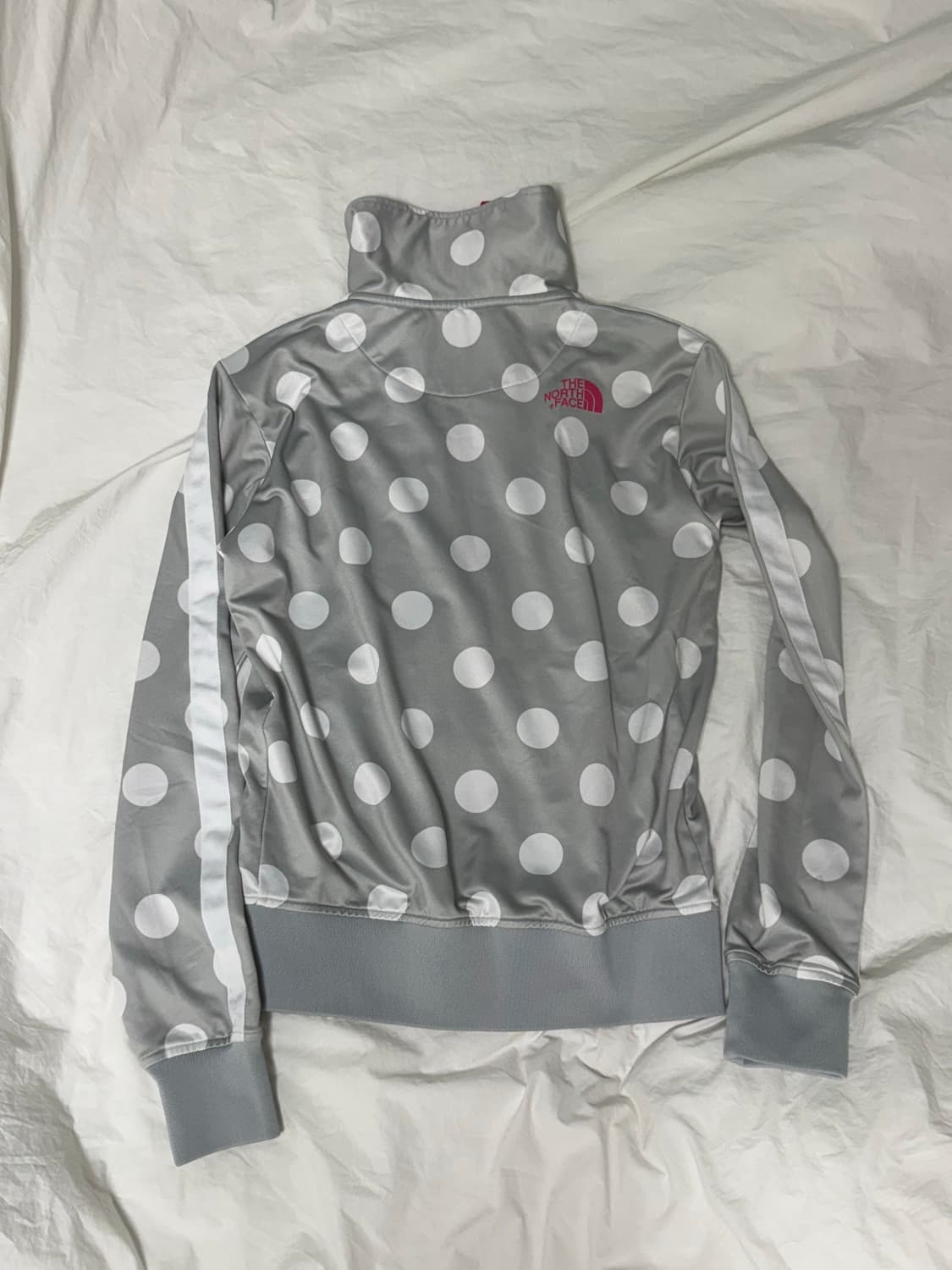 노스페이스 실버 화이트 도트 땡땡이 져지 집업 상품이미지2