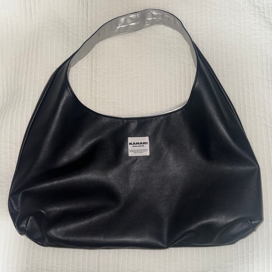 카나리 리버시블 호보백 숄더백 블랙 실버  상품이미지2