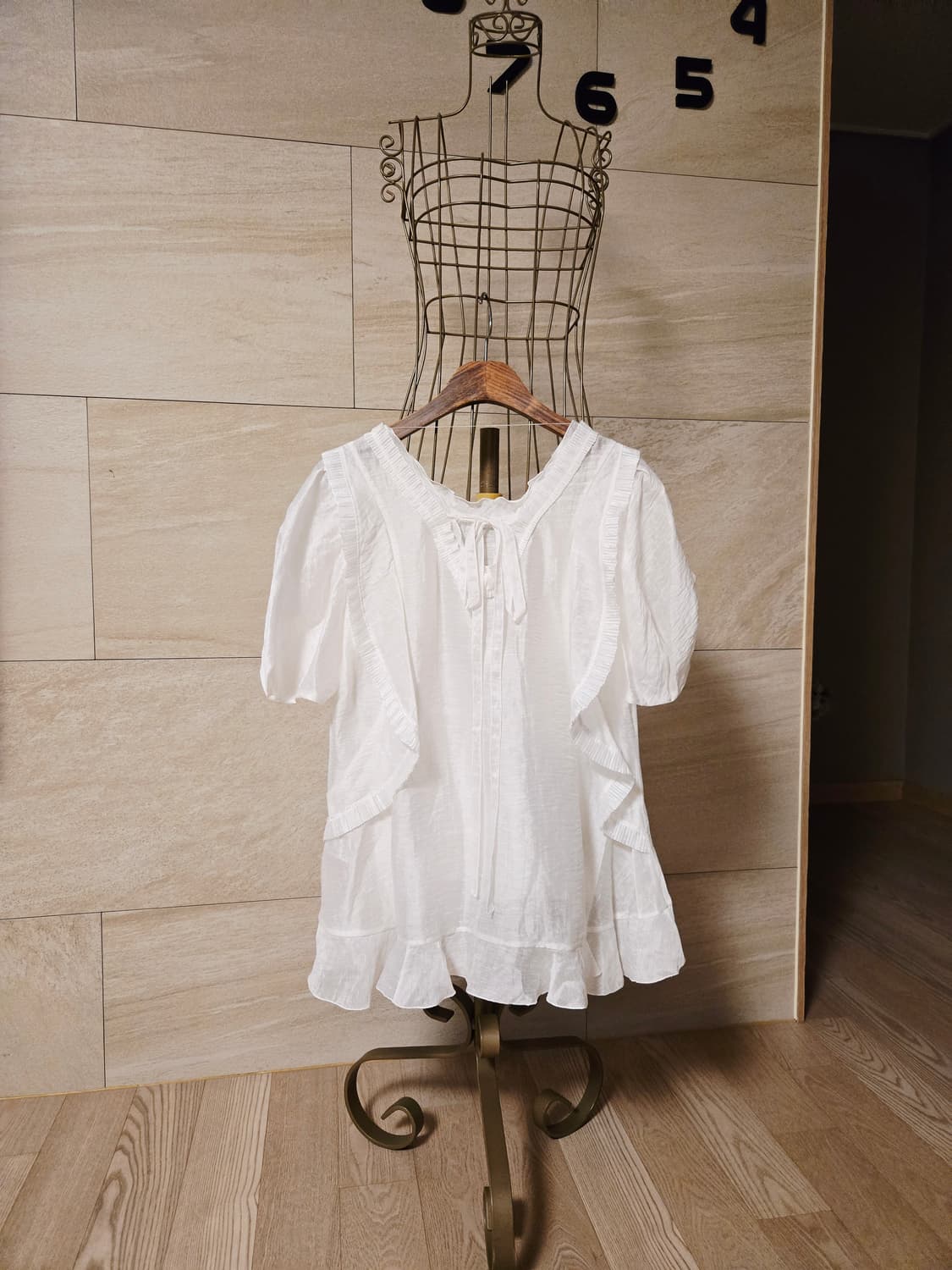 [82] MINE 마인 프릴 블라우스 2025 상품이미지7