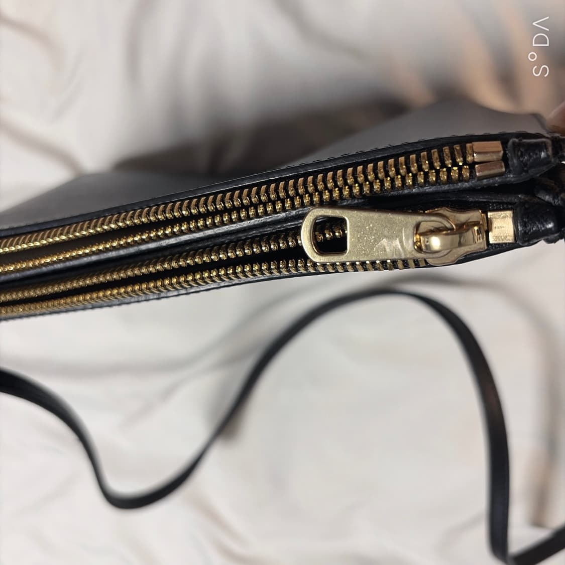 A.P.C 아페쎄 블랙 가죽 크로스백 상품이미지7