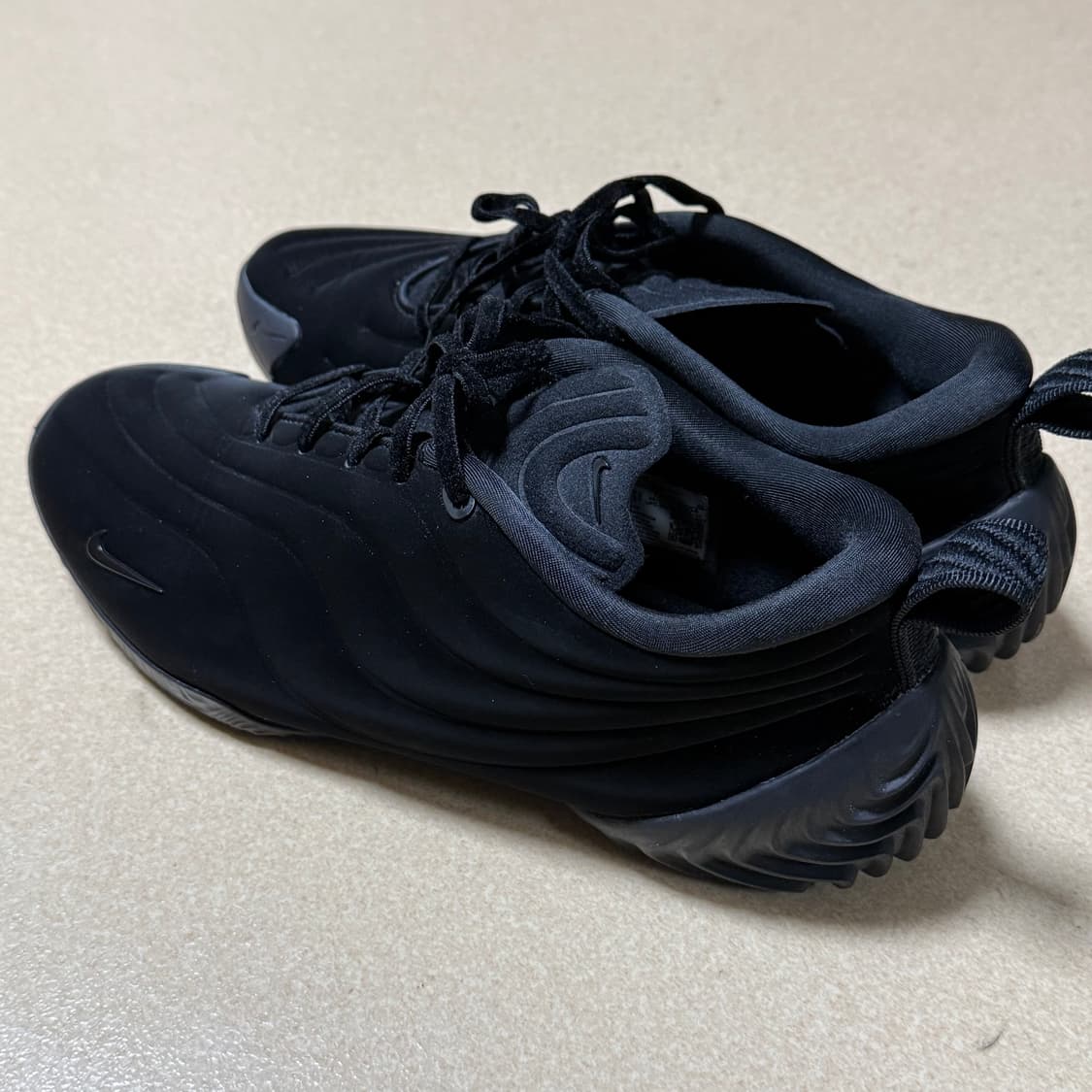 나이키 아스트라 울트라 트리플 블랙 검정 245 상품이미지1